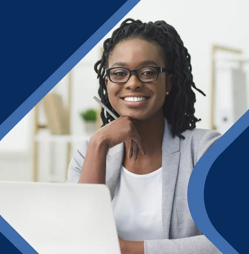 A business owner using Emplova payroll